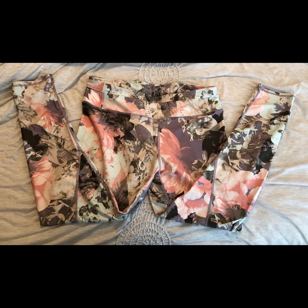 Fabletics crop leggings
